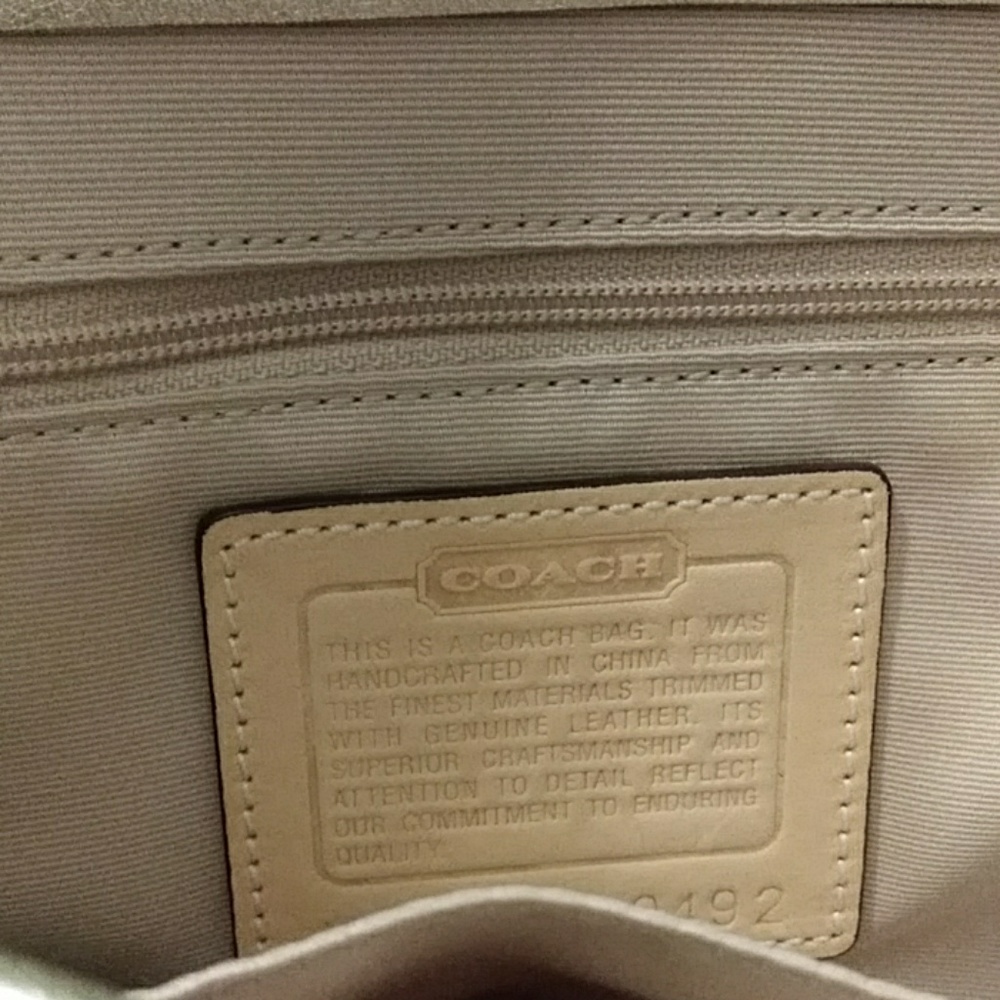 Handbag - Picture 3 of 3